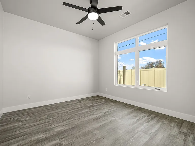 1109 Mee Canyon Cir — Photo 15