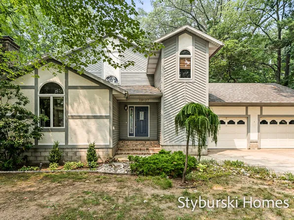 19127 W Spring Lake Rd, Spring Lake, MI 49456