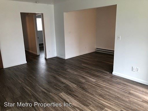 1st image of 2831 E 6th St APT 14