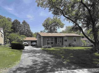 7673 Sprucewood Ave, Woodridge, IL 60517