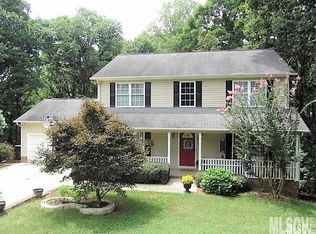 1883 Wellington Ave, Newton, NC 28658