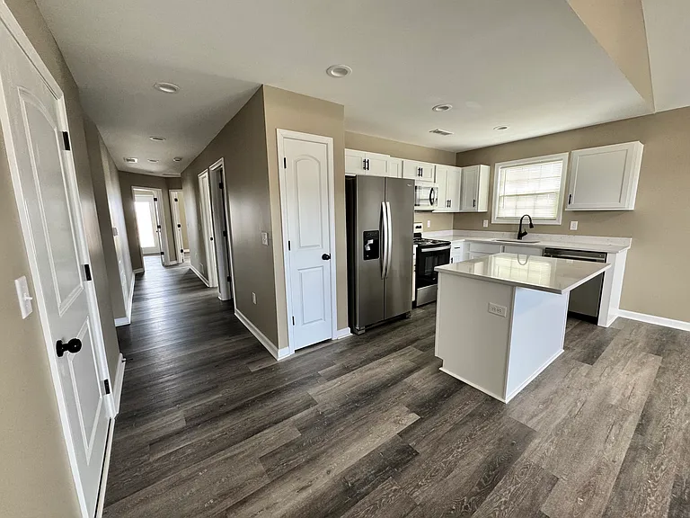 7034 Caravan Dr — Photo 5
