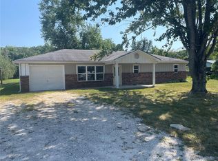 14260 Carat Ln, Dixon, MO 65459