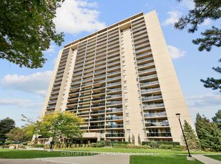 812 Burnhamthorpe Rd E #1207, Mississauga, ON L4Y 2X3