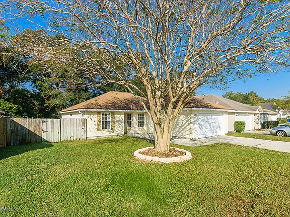 2nd image of 1076 Jones Creek Dr