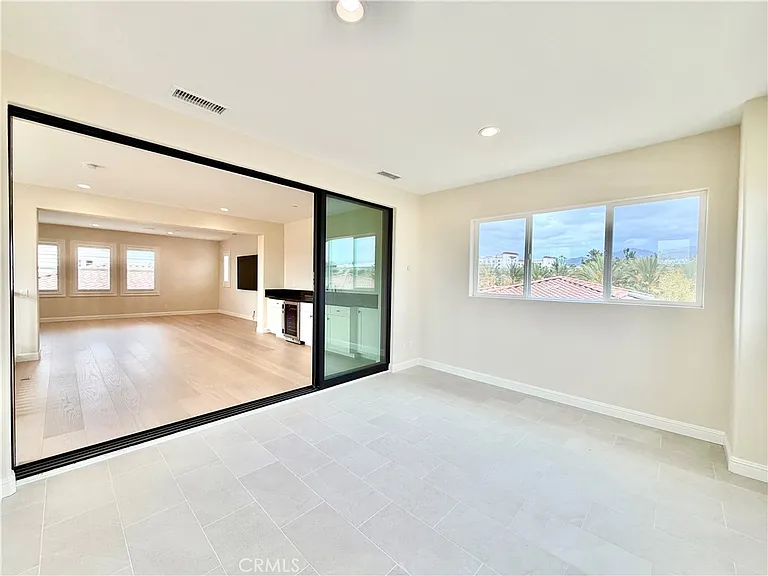 98 Pinnacle Dr — Photo 32