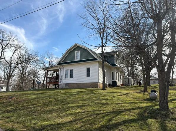 103 Preston St, Crocker, MO 65452