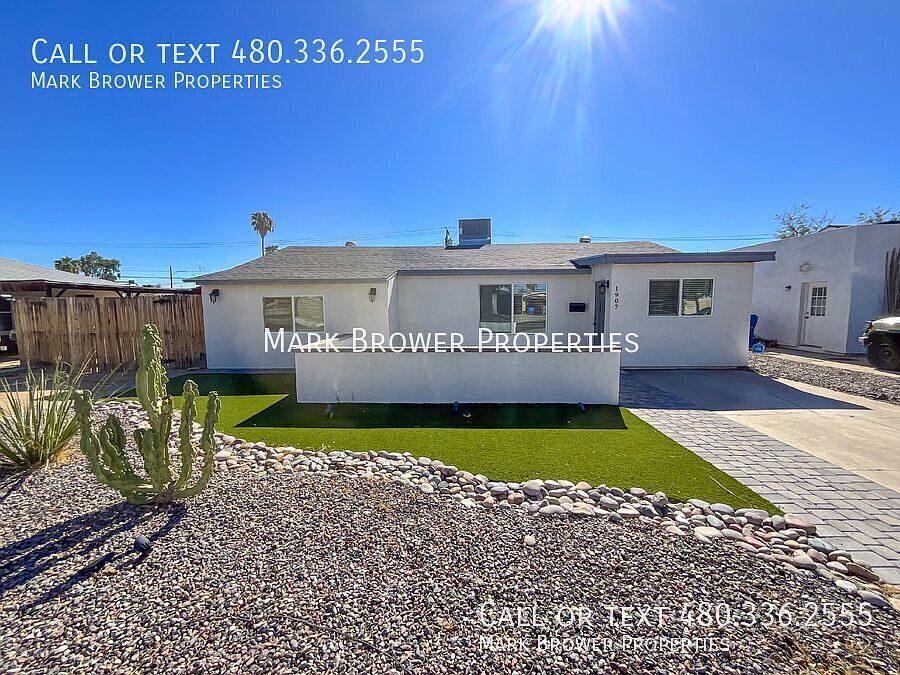 1st image of 1907 E Avalon Dr