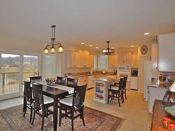 Breakfast Room/Kitchen