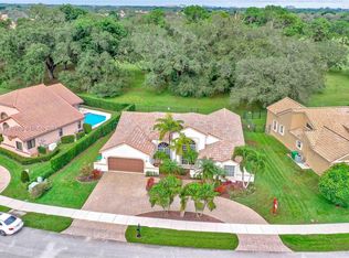 9281 Southern Orchard Rd N, Davie, FL 33328