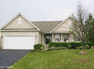 42 Pommel Ln, Charles Town, WV 25414