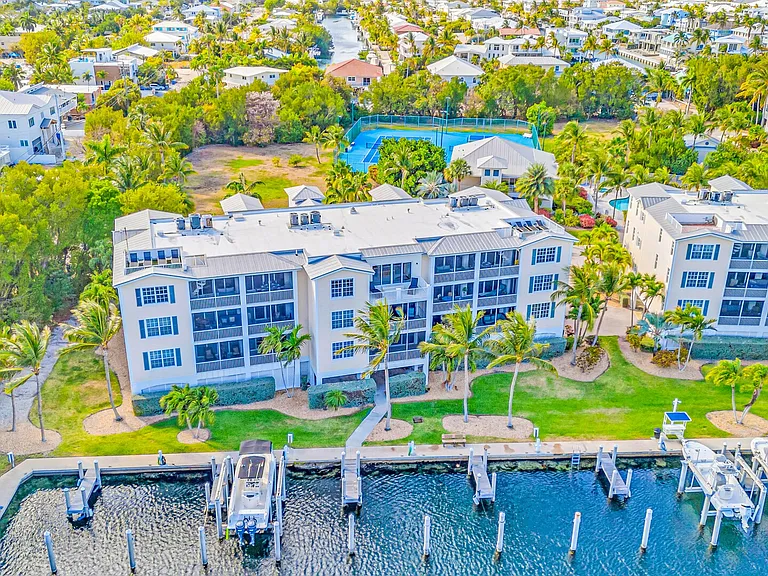 Gulfview Dr — Photo 23