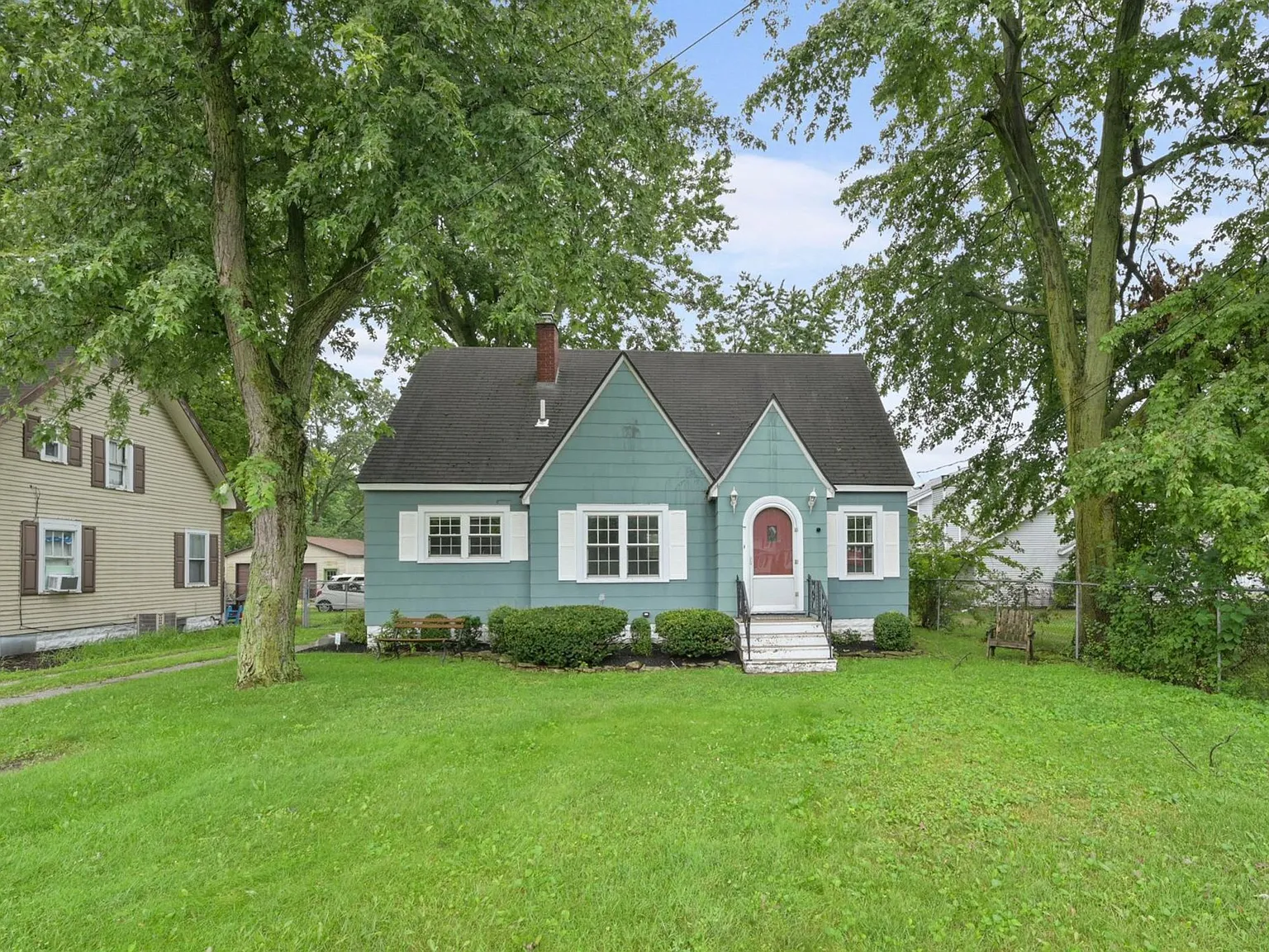3 bed, 1372 sqft, $1,500 — Photo 2