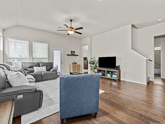 4th image of 10115 Bricewood Park