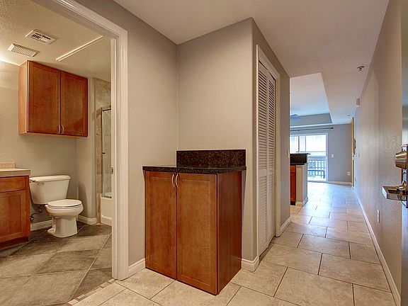 3rd image of 2553 Fleetway Dr