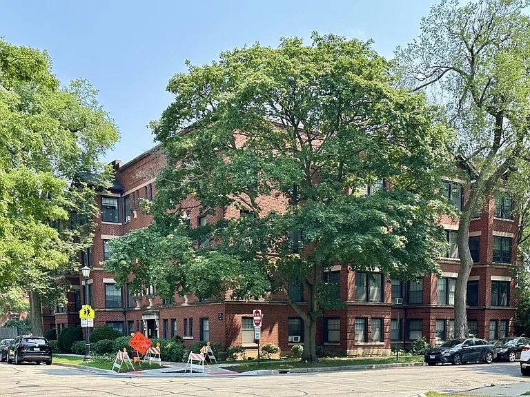 312 Lee St #4 — Photo 1