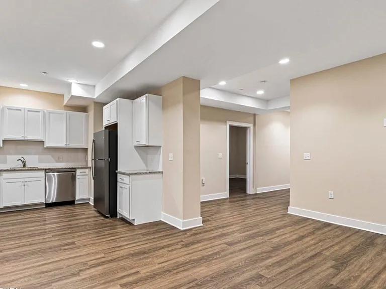 303 Hamilton Ave #E — Photo 2