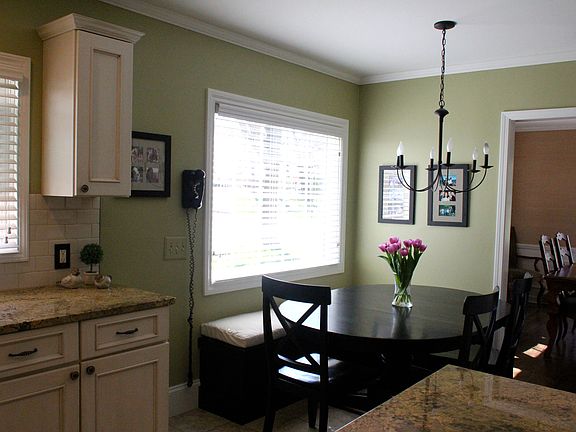 Banquette seating w storage