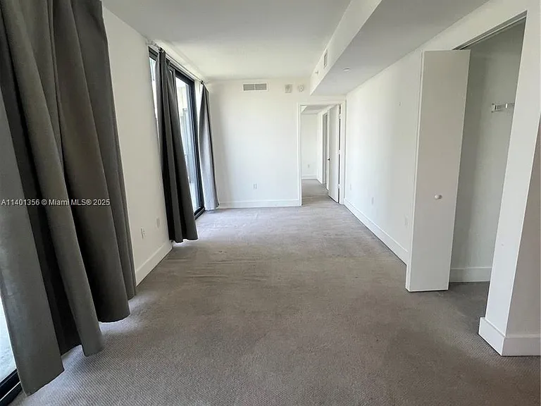 121 NE 34th St #2215 — Photo 11