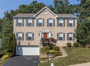 5003 Spruce Dr, Coraopolis, PA