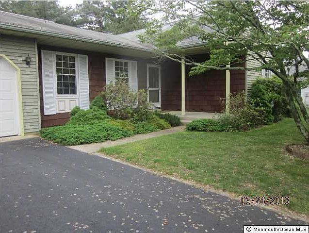 1st image of 2 Ashmont Court