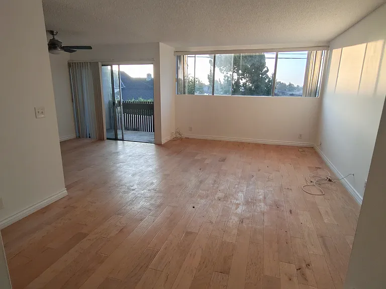 5950 Canterbury Dr #C214 — Photo 1