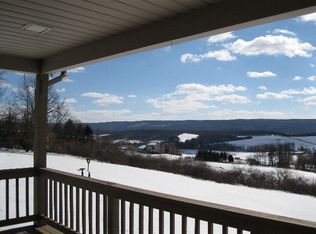 212 Archery Club Rd, New Ringgold, PA 17960