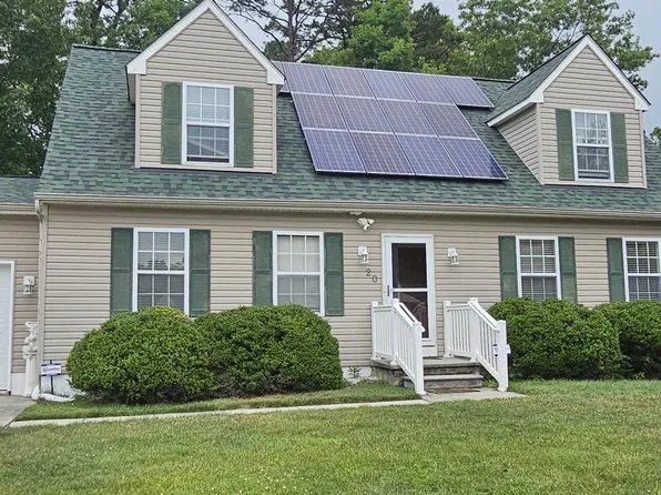 20 Golf Dr, Mays Landing, NJ 08330