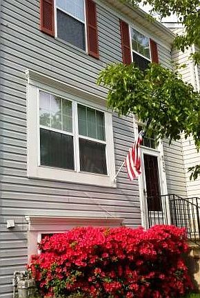 513 Hall Court