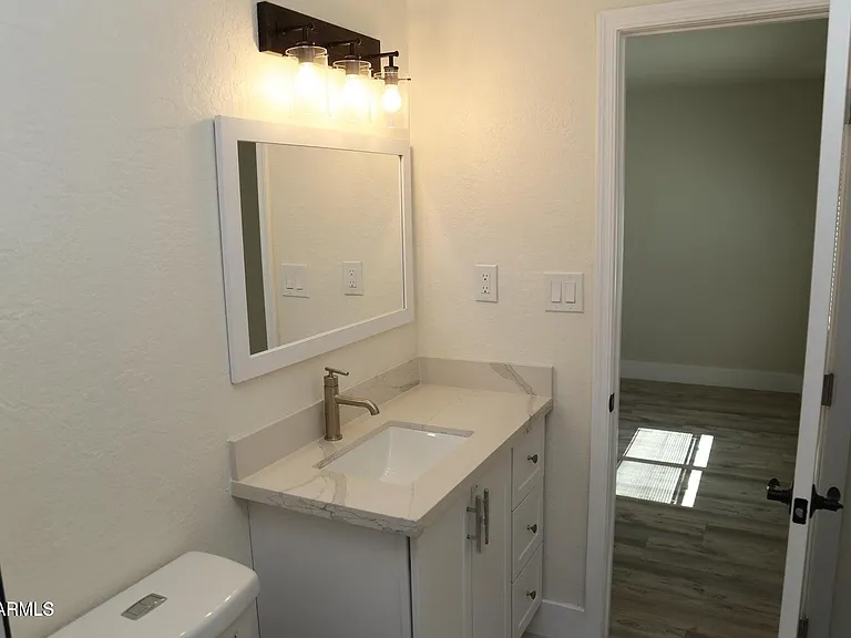 3737 E Eugie Ave — Photo 17