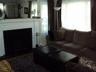 3rd image of 10105 Borgman Ave