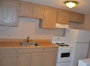 79 Washington St, Taunton, MA 02780