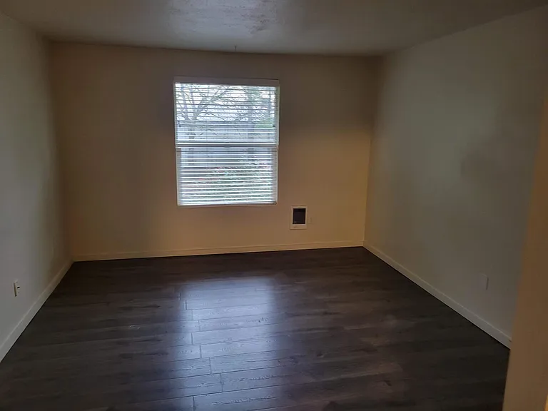 5476 SW Alger Ave #C8 — Photo 8