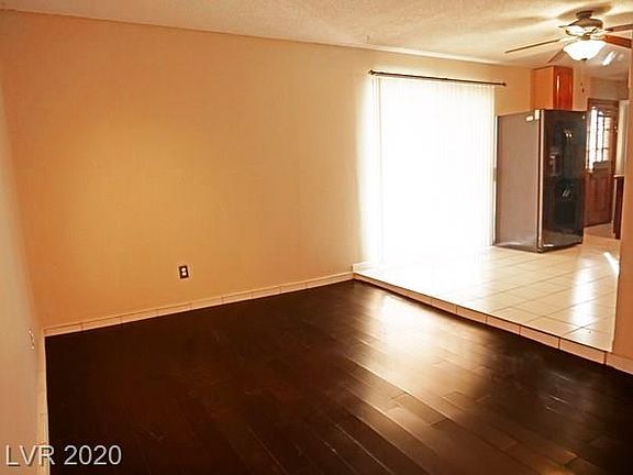 4th image of 1013 Slayton Dr