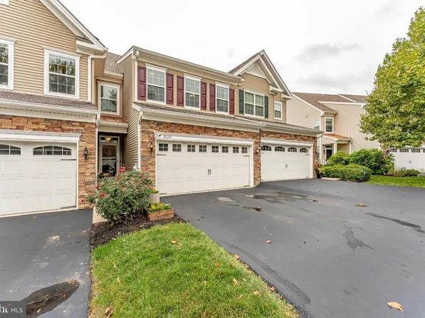 3520 Muirwood Dr, Newtown Square, PA 19073