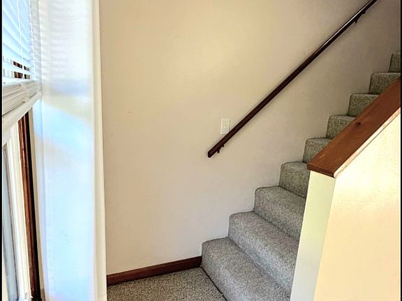 5th image of 92 Alger Ave #92