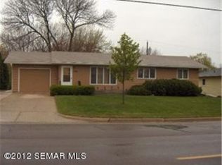 1306 Lincoln Ave, Owatonna, MN 55060