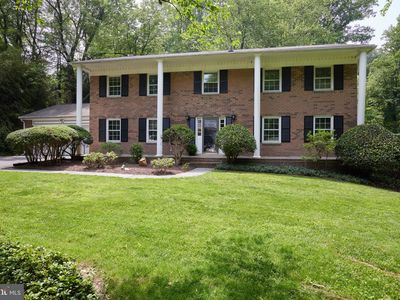 7811 Charleston Dr, Bethesda, MD, 20817