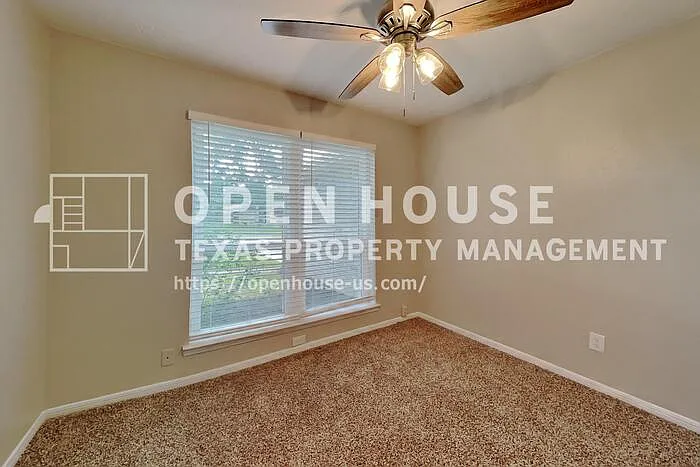 10107 King Ranch Ln — Photo 15