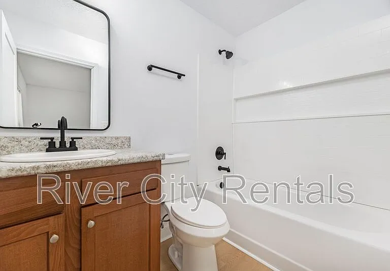 1030 SE 52nd St — Photo 14