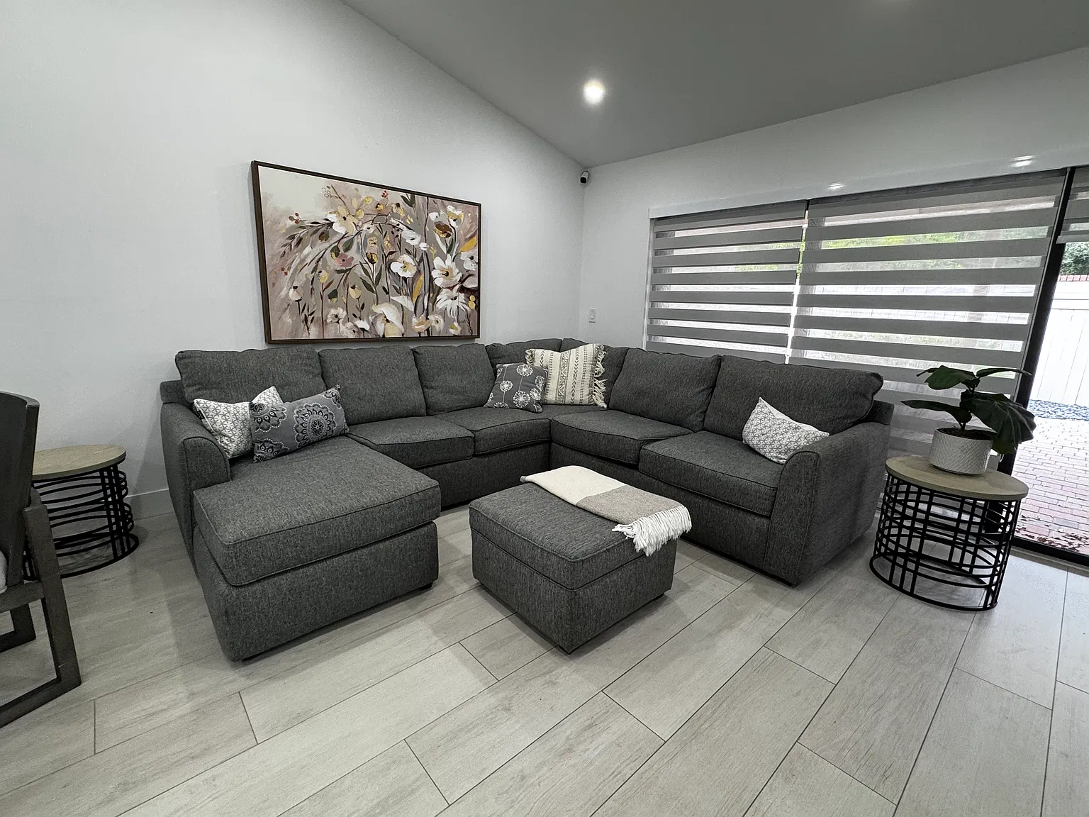 3 bed, 1400 sqft, $3,900 — Photo 3