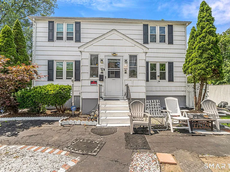 591 Pearl Harbor St — Photo 1