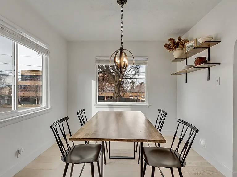 S Highland Dr — Photo 14