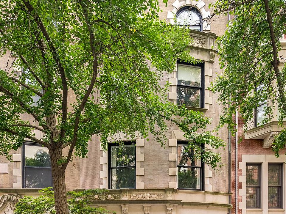 1st image of 324 W 80th St