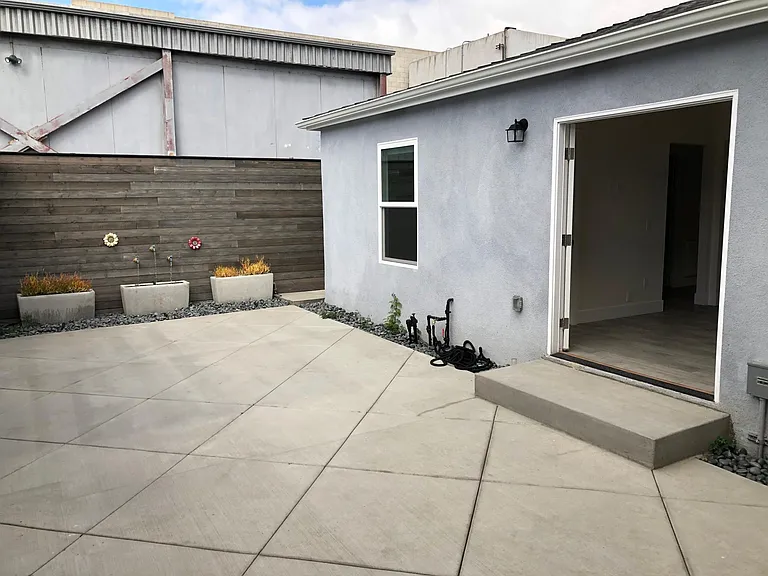 135 Standard St #C — Photo 15