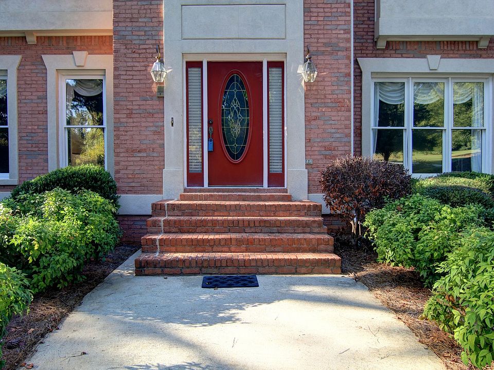1st image of 815 Reagan Dr NW #2