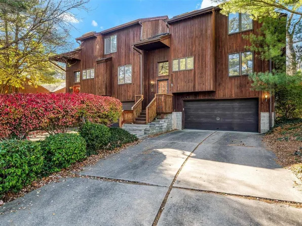 6 Garrettsen Dr, Belleville, IL 62223