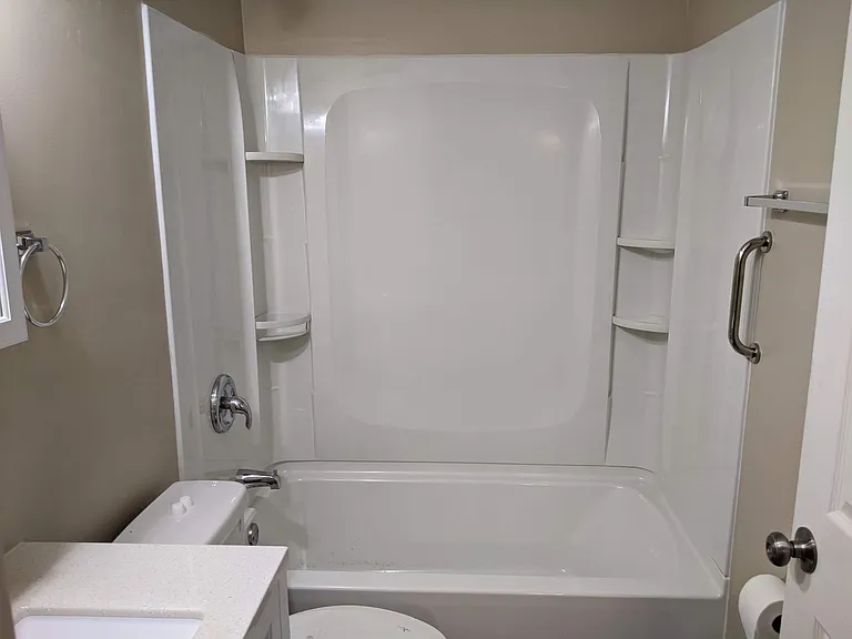 12122 Bellafonte Dr — Photo 11