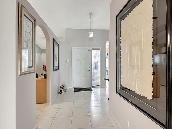 4th image of 6061 Lake Hibiscus Drive