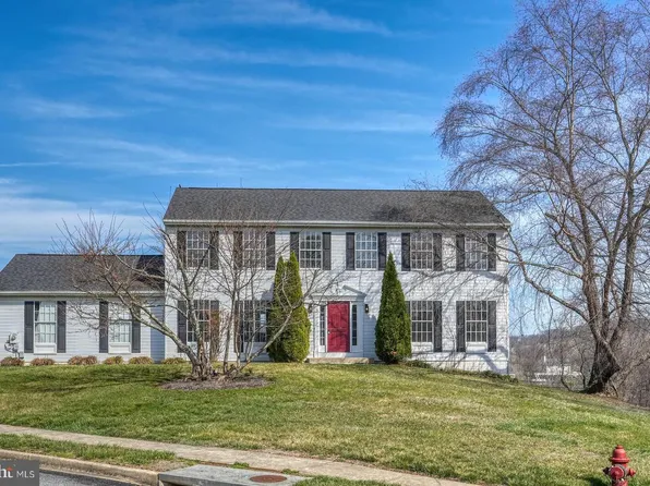 66 Fox Rock Dr, Myersville, MD 21773